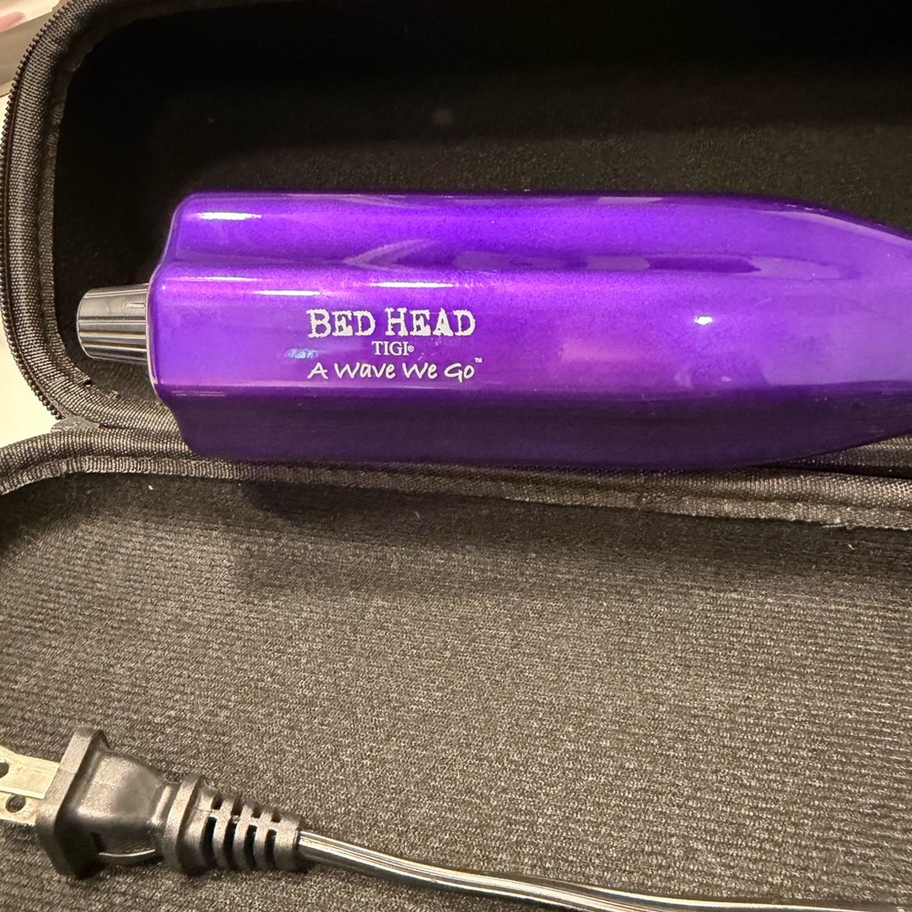 BedHead A Wave We Go Hair Styler - Purple